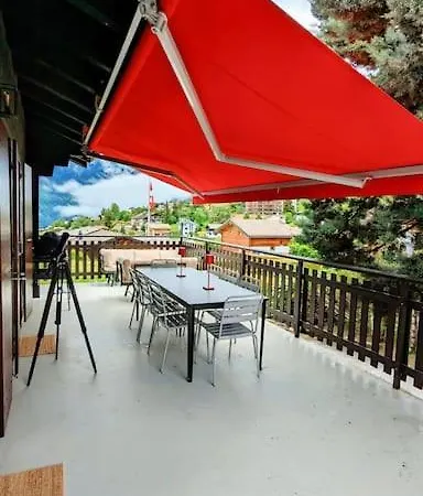 Ensoleille Haute Domaine Des 4 Vallees בקתה